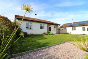 Holiday Bungalow, short drive to 7 Beaches!, Saint Mawes